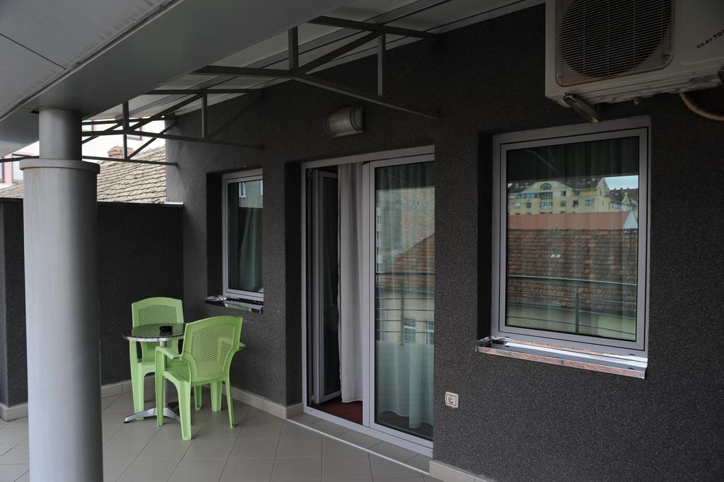 Apartment And Rooms In Club Indija Pokoj fotografie