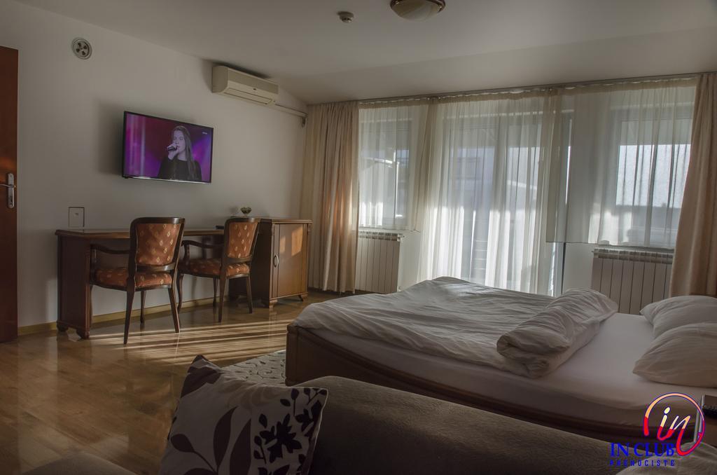 Apartment And Rooms In Club Indija Exteriér fotografie