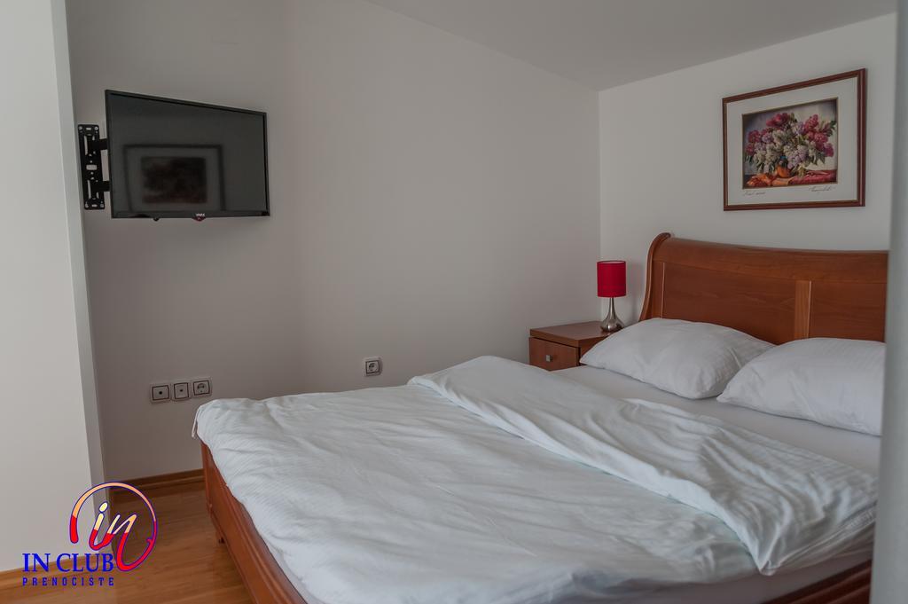 Apartment And Rooms In Club Indija Exteriér fotografie