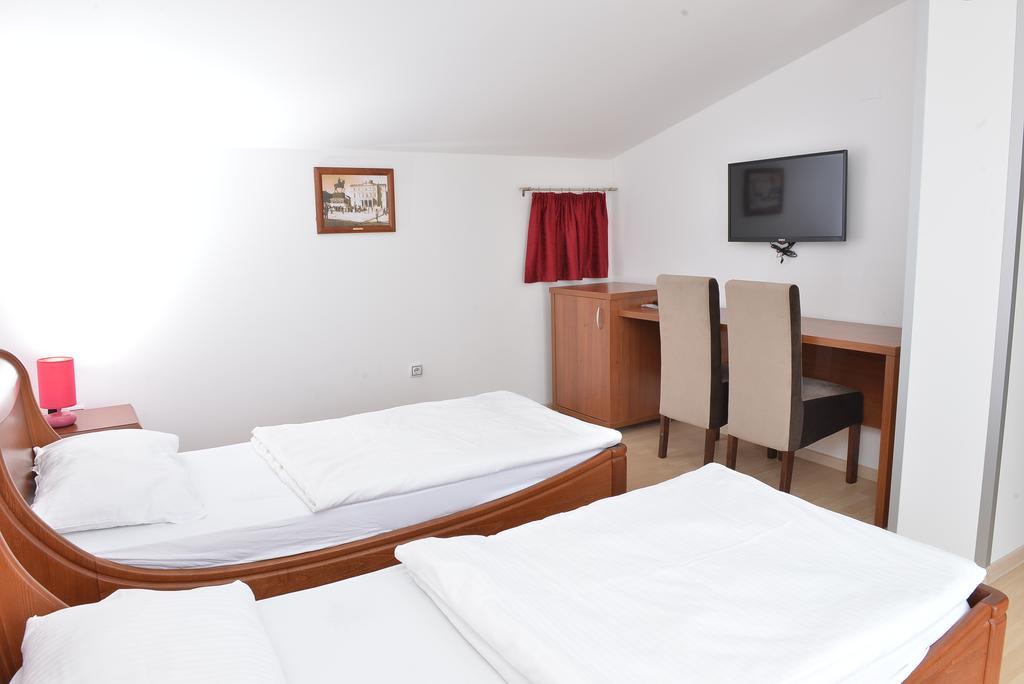 Apartment And Rooms In Club Indija Exteriér fotografie