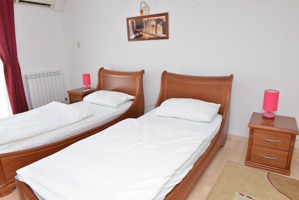 Apartment And Rooms In Club Indija Exteriér fotografie