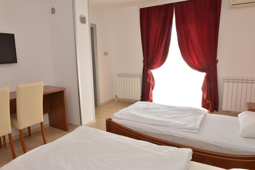 Apartment And Rooms In Club Indija Exteriér fotografie