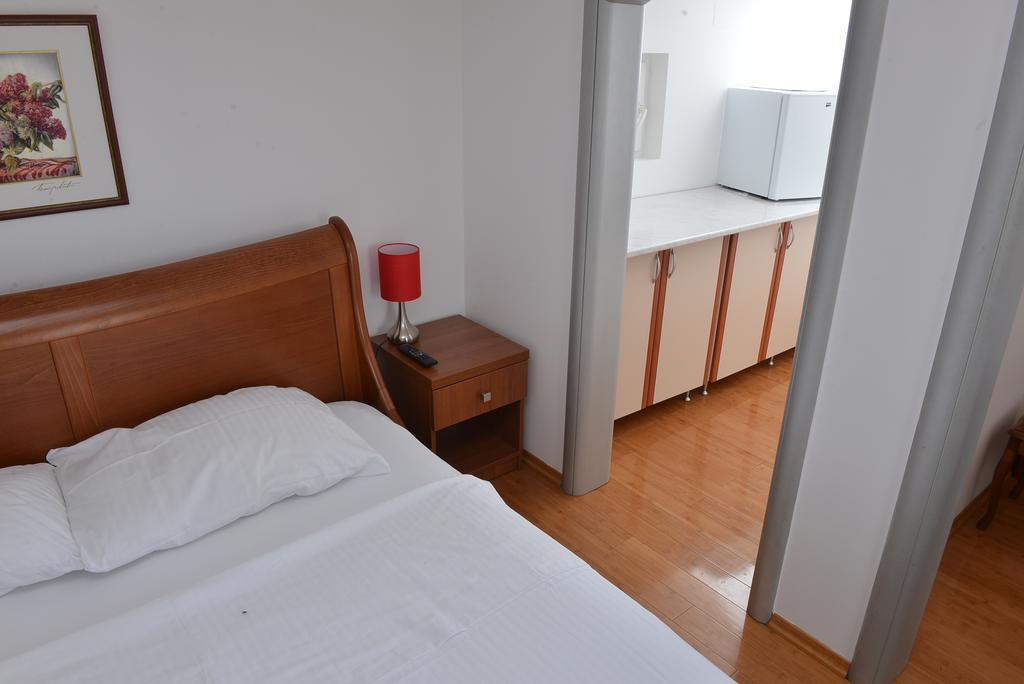 Apartment And Rooms In Club Indija Exteriér fotografie