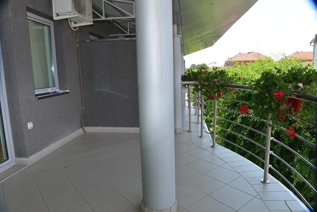 Apartment And Rooms In Club Indija Exteriér fotografie